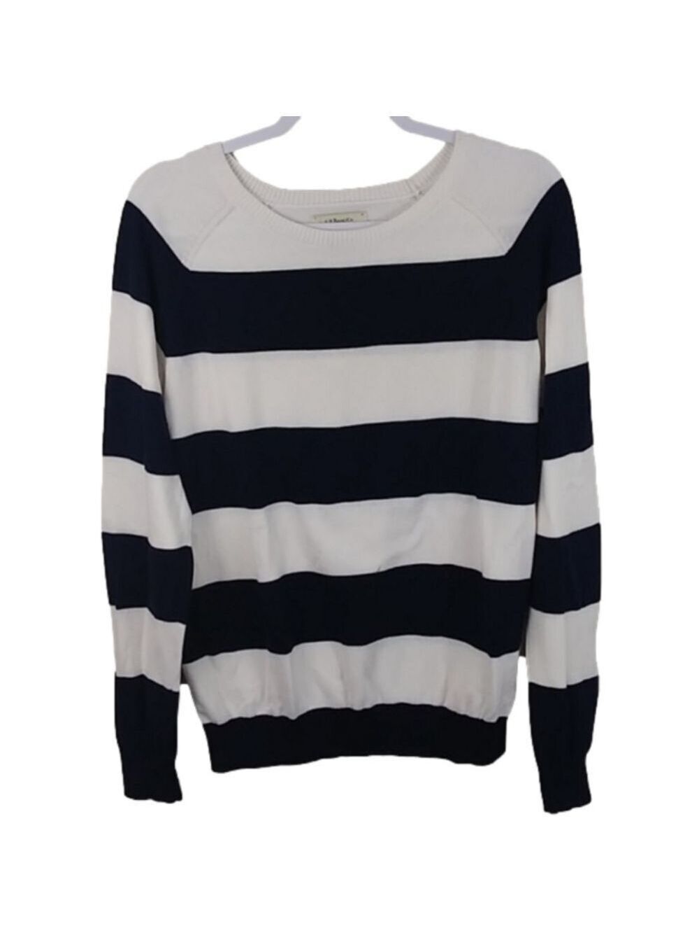 G.H. Bass & Co. White Blue Striped Scoop Neckline Long Sleeve Pullover Sweater - Picture 1 of 6